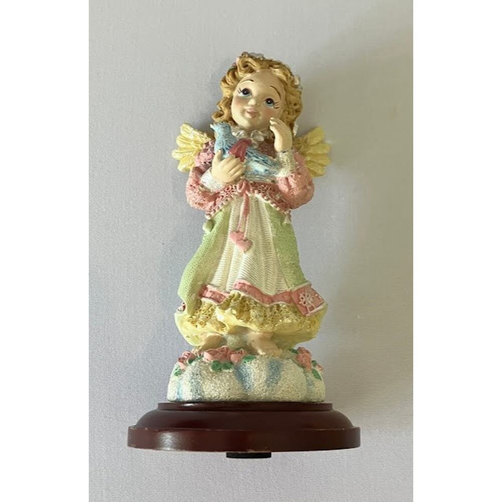 Vintage 1998 House Of Lloyd Christmas Around the World Caring Angel Figurine